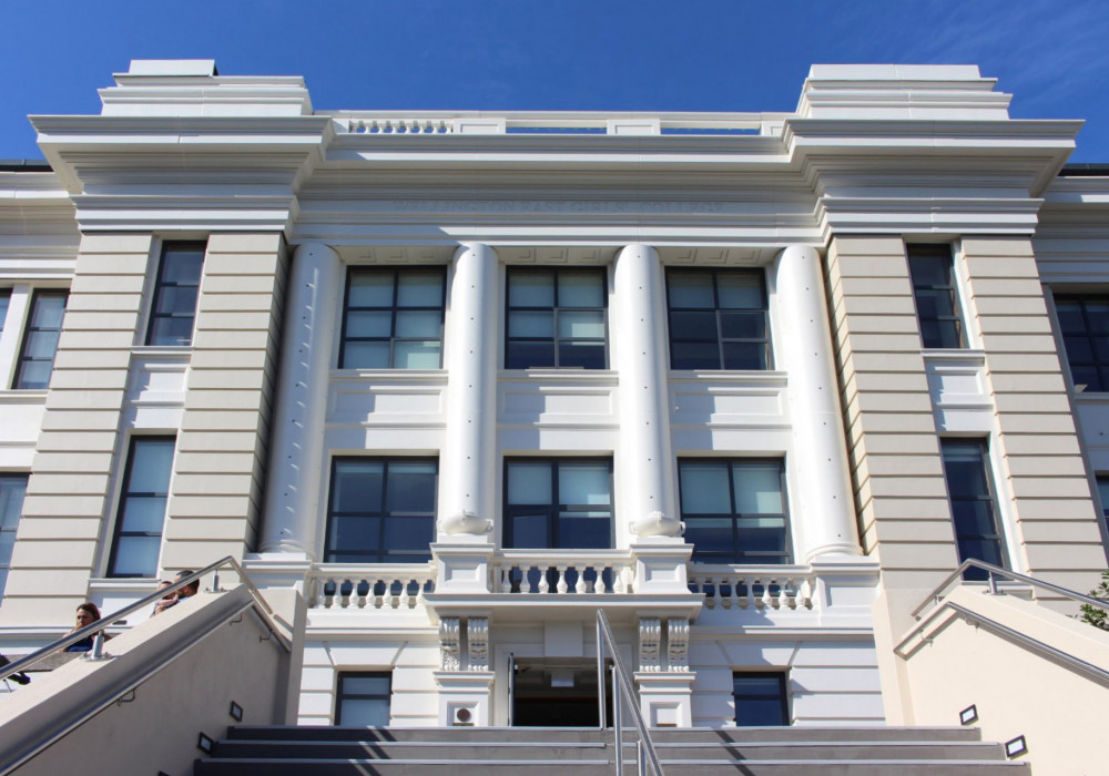 Major Education Project Uses APL ThermalHEART Windows