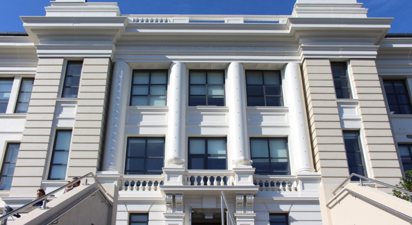 Major Education Project Uses APL ThermalHEART Windows