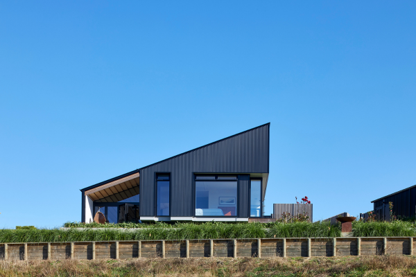 An Elegant Altherm Home Based on the Most Agrarian of References