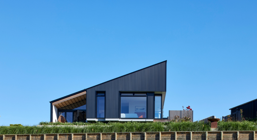 An Elegant Altherm Home Based on the Most Agrarian of References
