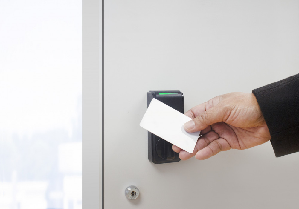 Providing Secure Access to Hospital Drug Safes