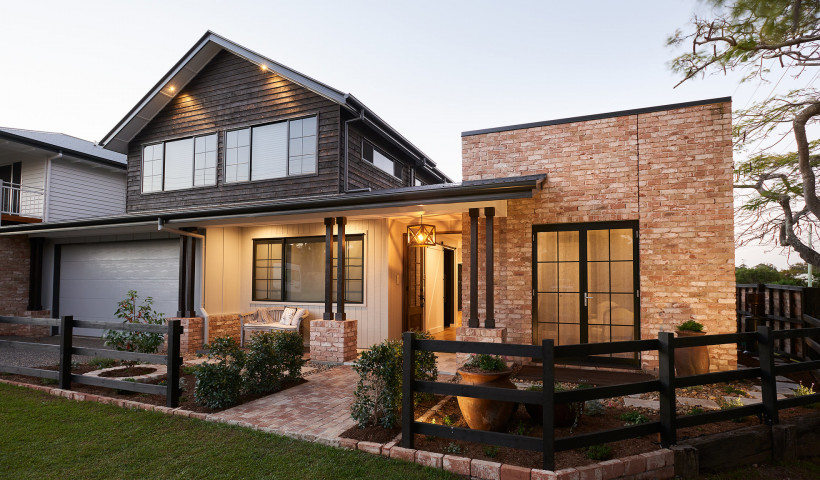 Reclaimed Brick Enhances Modern Country Home
