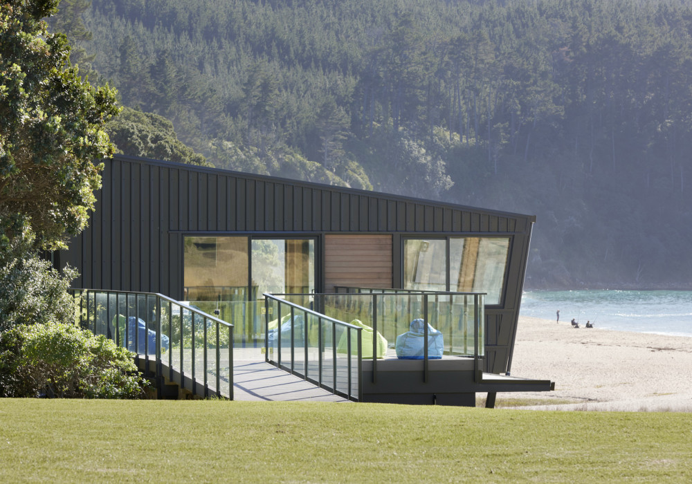 COLORSTEEL Altimate Set to Endure Harsh Coastal Conditions at Onemana Surf Club