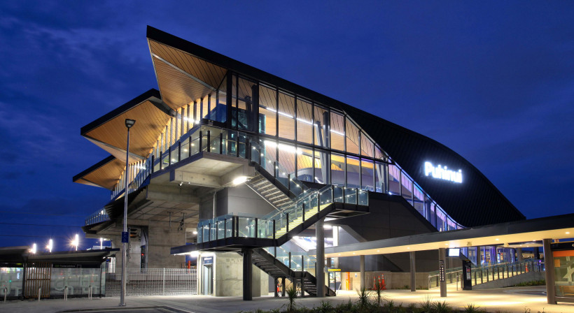 Vantage Structural Glaze Façade at New Puhinui Station
