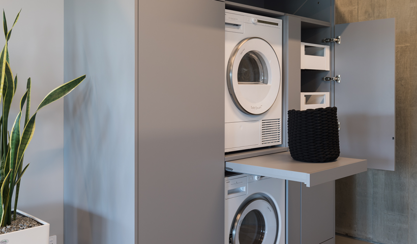 3D Virtual Showrooms for Storage Design Decisions at a Distance