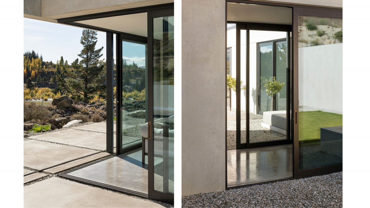 Altherm APL Architectural Series sliding doors in Matt Flaxpod with Icon hardware.