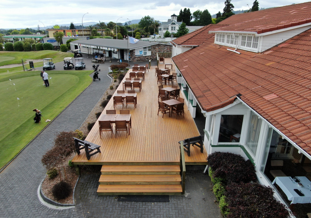 FSC-Certified Quartersawn KeyDeck Specified for Golf Club 