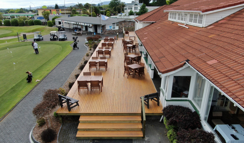 FSC-Certified Quartersawn KeyDeck Specified for Golf Club 