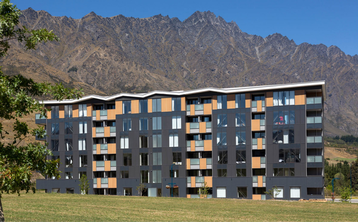 Aesthetic Balustrade Solution for La Quinta Hotel in Queenstown EBOSS