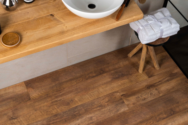 How Woodland Lifestyle Flooring Meets the Criteria for E3/AS1 Flooring Finishes in Wet Areas