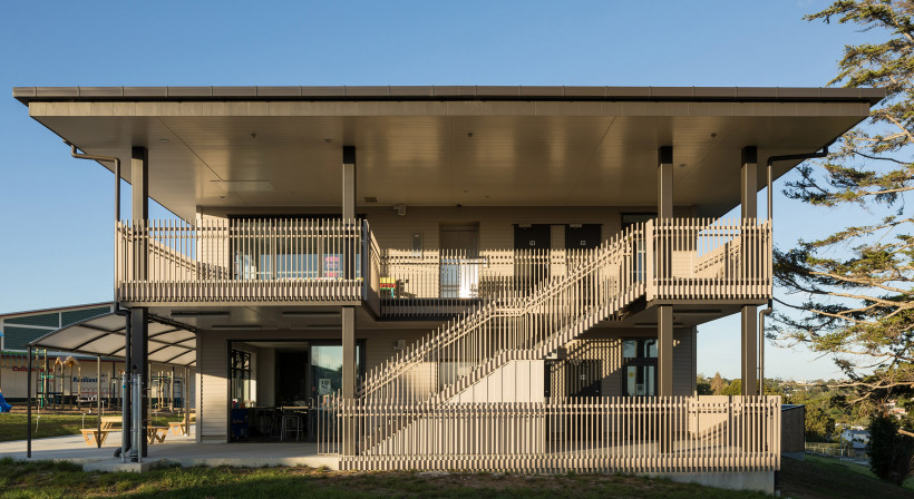Vertical Fin Balustrades Ensure Safety and Style at Torbay School 