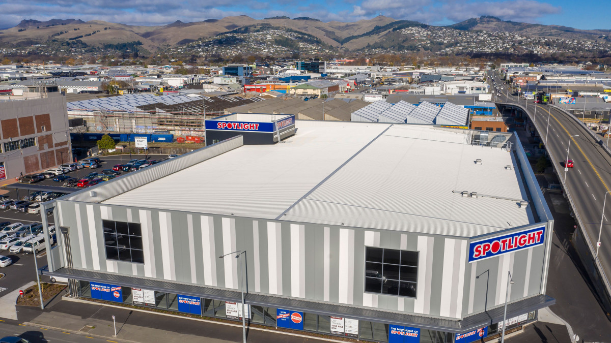 Spotlight retail store in Christchurch features Kingspan’s KS1000RW Trapezoidal Roof Panel and Architectural Wall Panel.