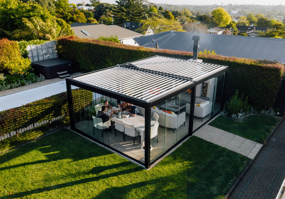 Glaslide Frameless Glass: Year Round Useable Outdoor Spaces