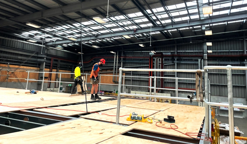 Quik Drive and Self-Drilling Screws Speed Up NZ Post’s New Mezzanine Floor Installation