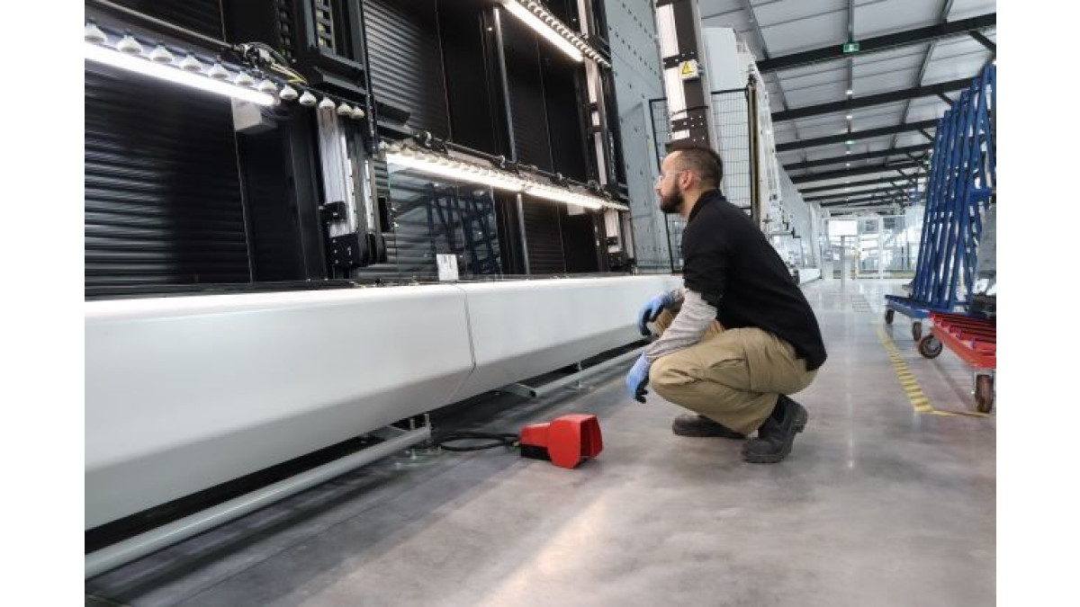AGP’s custom-built, world-class facility near Cambridge uses a highly automated, precision process to create multi-faceted insulated glass units.