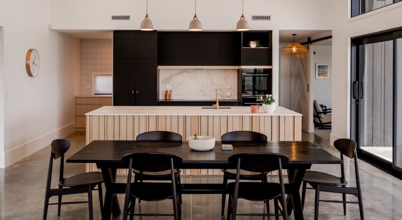 Contemporary Bold Kitchen in Palmerston North