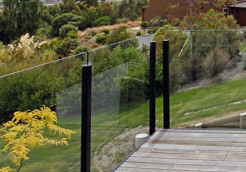 What You Need To Know About Interlinking Handrail Heights