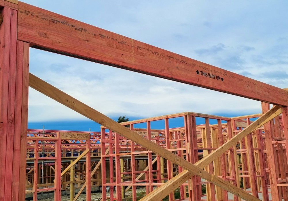 New Prolam PLX20 Glulam Beams Up to 40% Lighter Than Alternatives