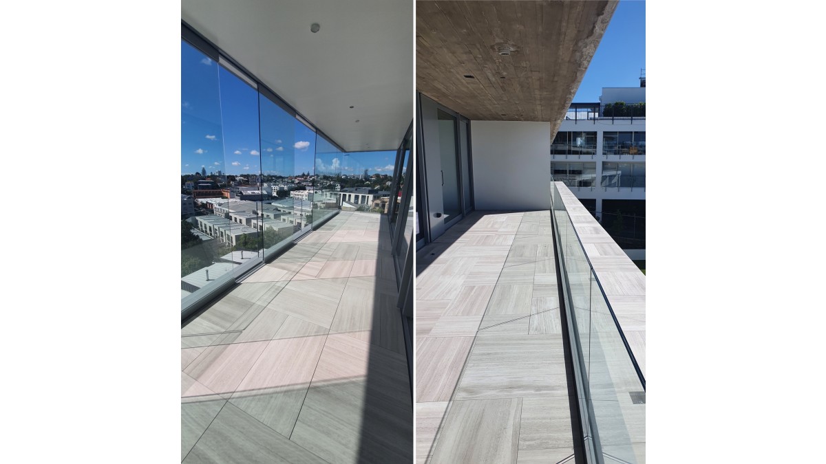 Apartment Balconies<br />
Deck Surfaces: Independent Limestone Tiles on Silica Grates<br />
Deck Frame: QwickBuild Aluminium System for Composite<br />
Deck Design: Outdure DeckPlanner Software<br />
Credits: LEP Construction