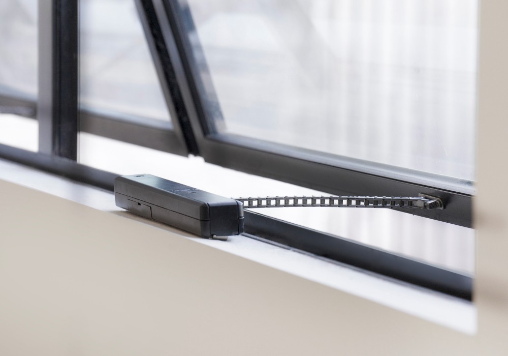 Yale's New Innovative Window Control System