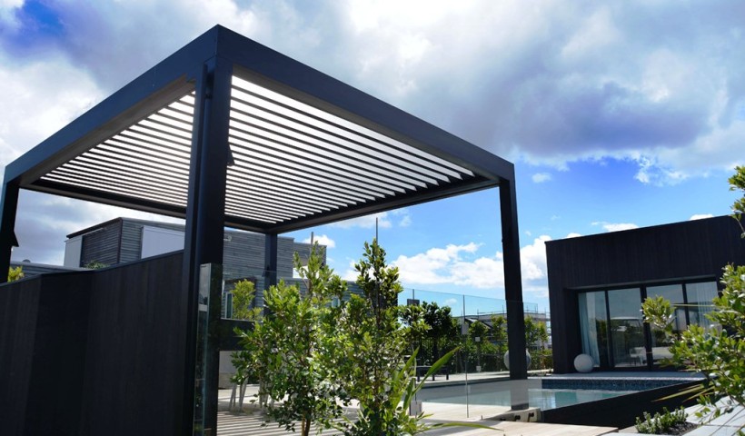 Fresh from Louvretec: The Free Standing Opening Roof
