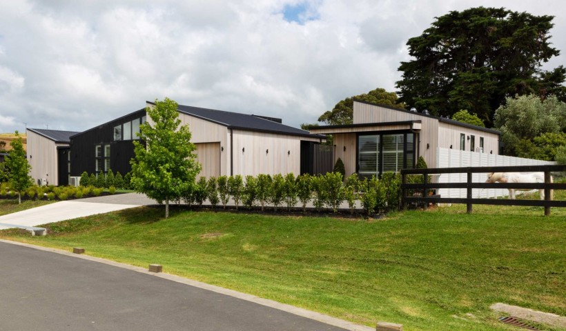 Versatile Elegance: DAA's Inspiring Design with Western Red Cedar