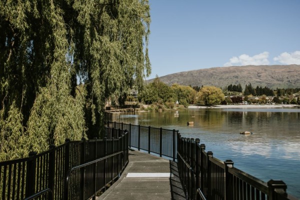 A Smart Balustrading Choice for Wanaka Lakefront Boardwalk 