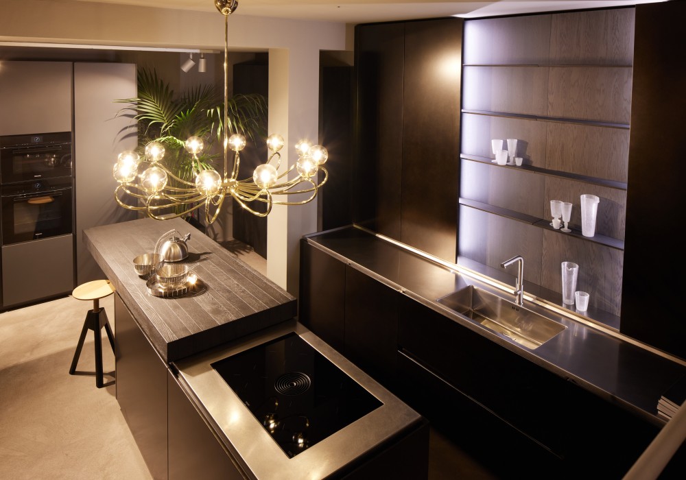 Going Dark: The Latest Additions to the Blum Range Keep Hardware Aesthetics On Trend