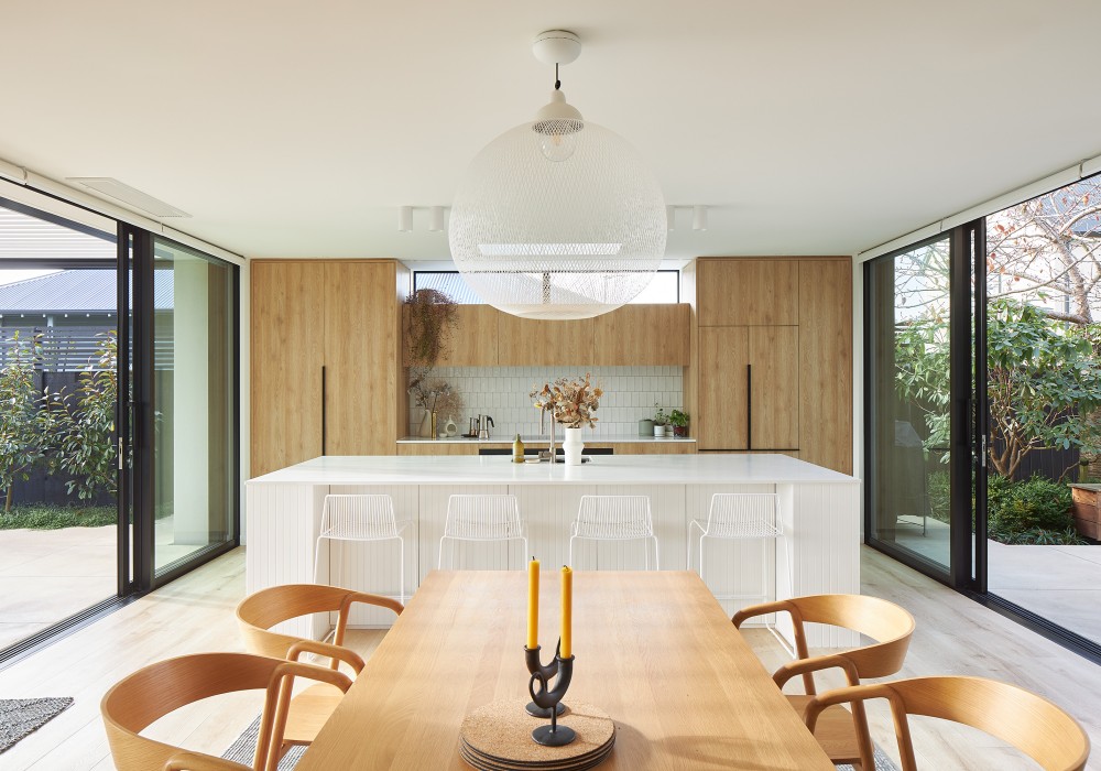 'Full Transparency' with Vantage Windows and Doors
