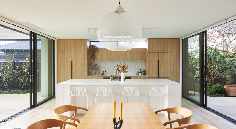 'Full Transparency' with Vantage Windows and Doors