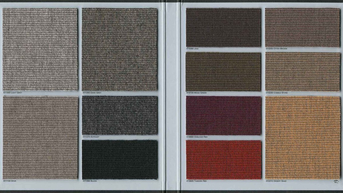 Højer Kontrakt wool blend (70%nz wool, 10% offshore wool, 20% nylon), flat weave commercially-rate broadloom. By Fletco Carpets.