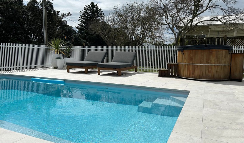 Porcelain Pavers for a Backyard Oasis