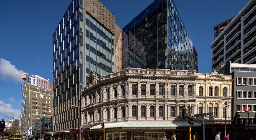 APL Thermal Curtain Wall Used in Award-Winning Development