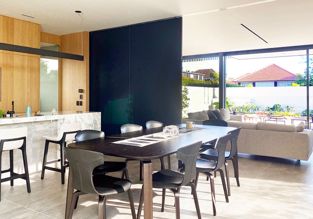 Floor-to-Ceiling Cavity Sliders with the CS SmartMount