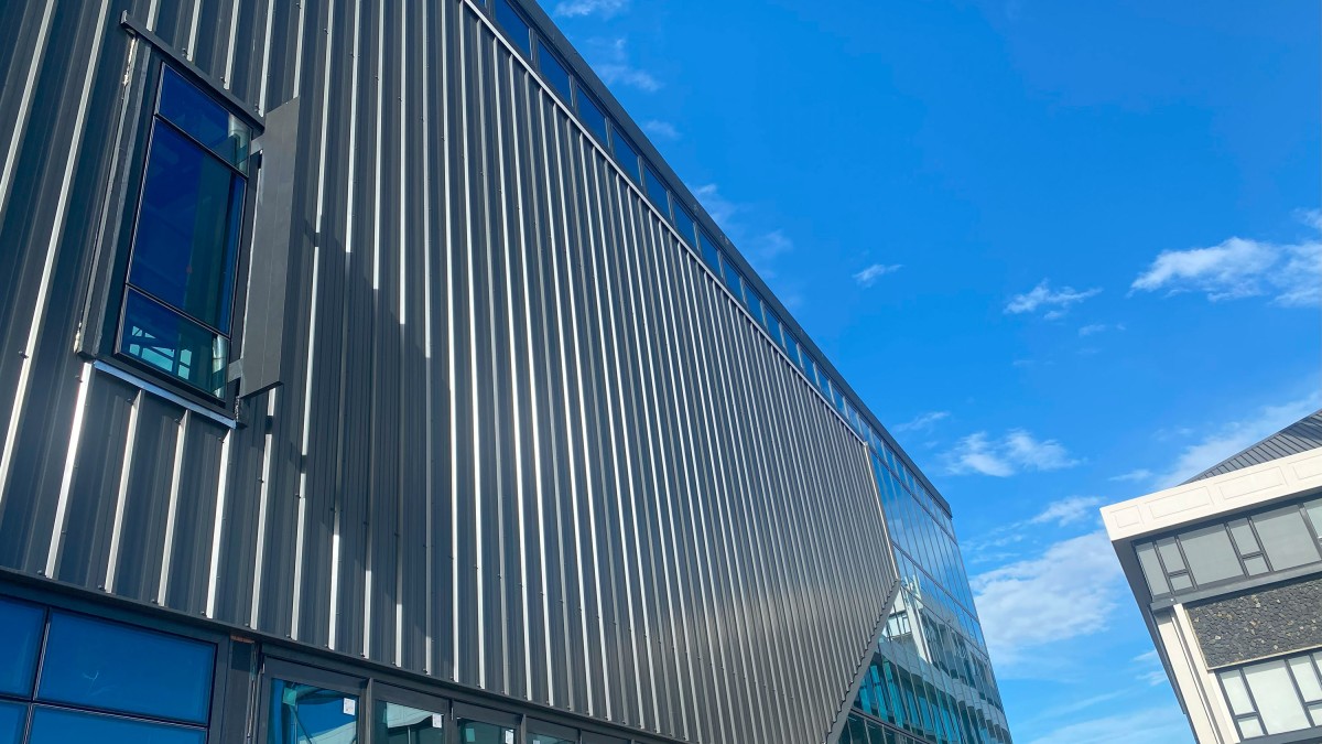 Kingspan’s KS1000RW Trapezoidal Wall Panels on the Otago Polytechnic Trades building in Dunedin. <br />
<br />
Architect: Warren and Mahoney | Builder: Naylor Love | Installer: DBC Building Services