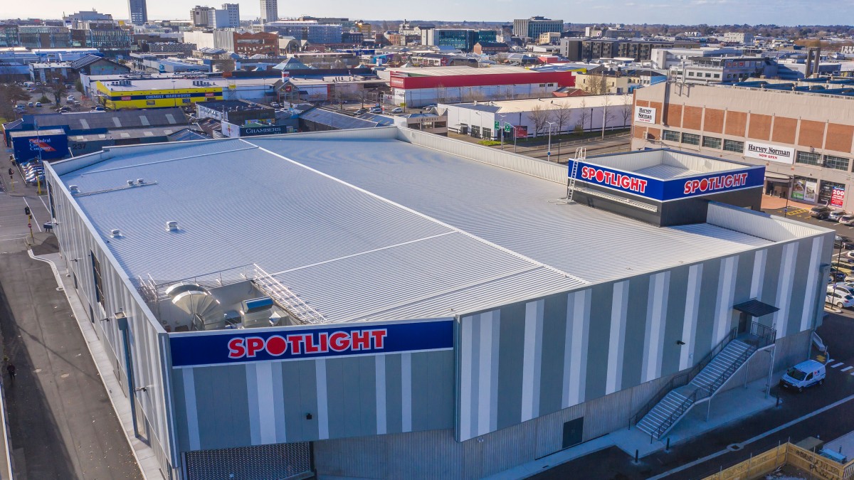 Kingspan’s KS1000RW Trapezoidal Roof Panel and Architectural Wall Panel create a complete building envelope on the Spotlight store in Christchurch. <br />
<br />
Architect: Gravitas Consulting Ltd | Builder: Calder Stewart | Installer: Wayman Roofing Services