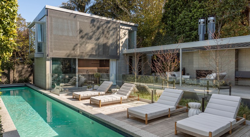 Achieving Balance Between Privacy and Unobstructed Views for a Striking Remuera Home