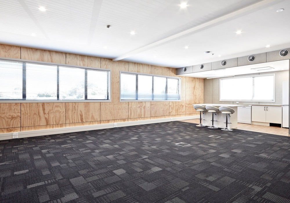 Bates Panels Bring Durability and Quality to an Industrial Fit-out