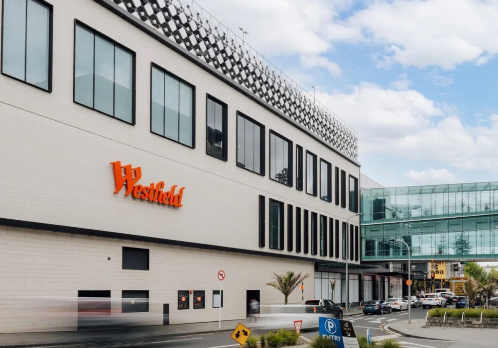 Select a Robust Alternative to Engineered Stone with a 25-year Warranty
