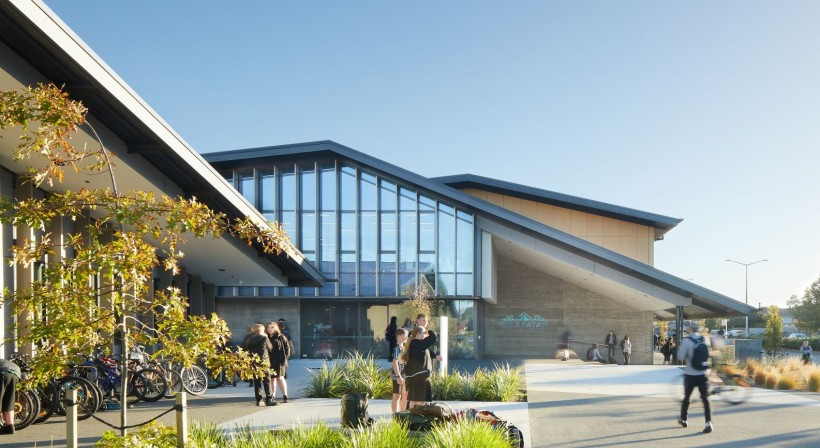 An “Exceptional Project” In Christchurch with Dramatic Glazing