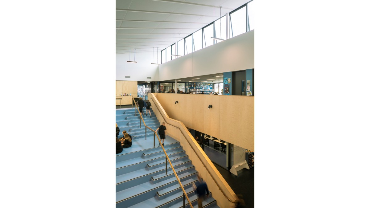 Large high-level windows were used to illuminate voids and stairways.