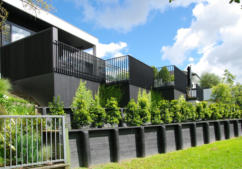 Contemporary Post-Less Balustrades for a Riverside Development