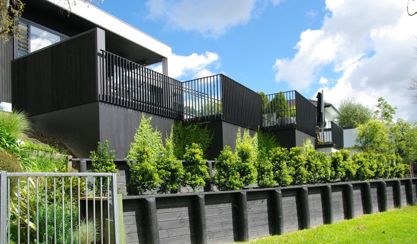 Contemporary Post-Less Balustrades for a Riverside Development
