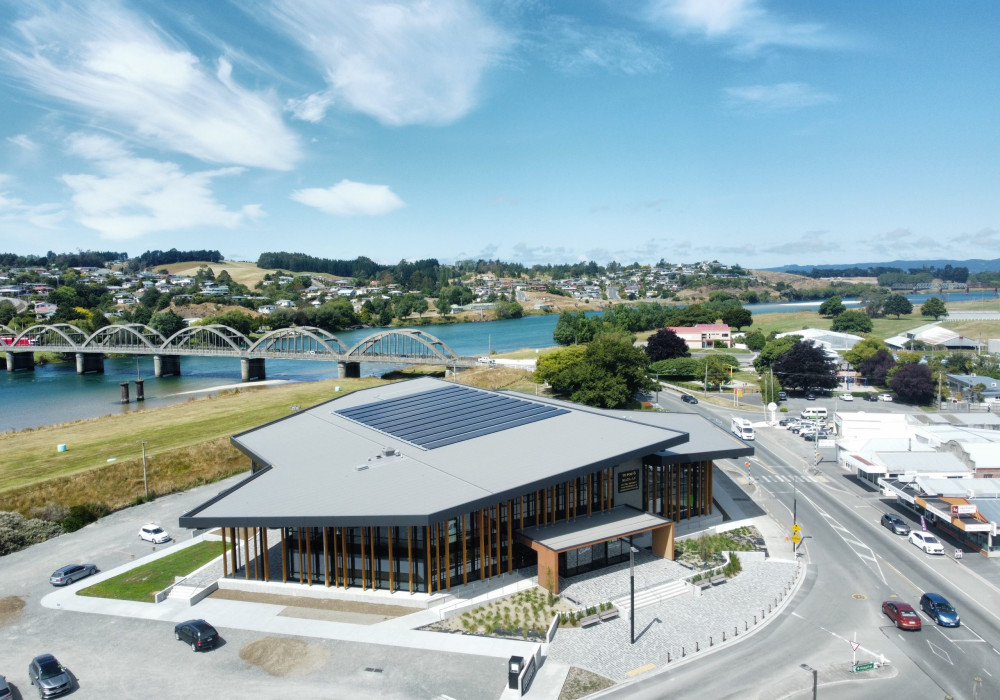 FiberthermX: A Cost-Effective High-Performance Warm Roof Solution