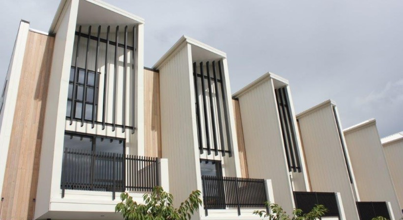 Contemporary Fin Balustrades for Stylish Townhouse Developments