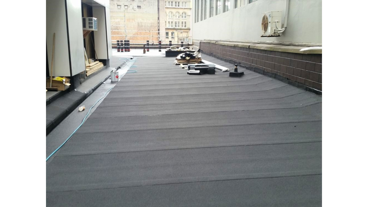 The Nuratherm warm roof underlay.