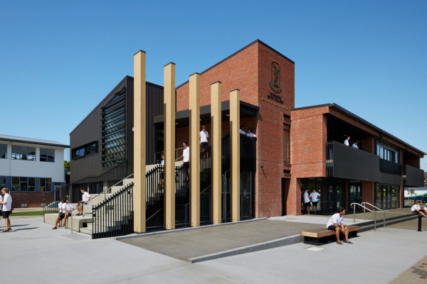 UNEX Balustrade Enhances Outdoor Learning at Tauranga Boys College