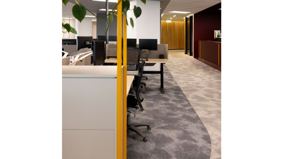 Anthony Harper with DSGN Cloud carpet tiles from modulyss.