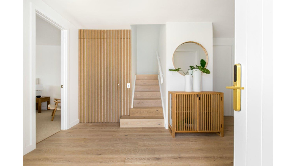 Easy access to the elevator in the entrance way is perfect for every day use.