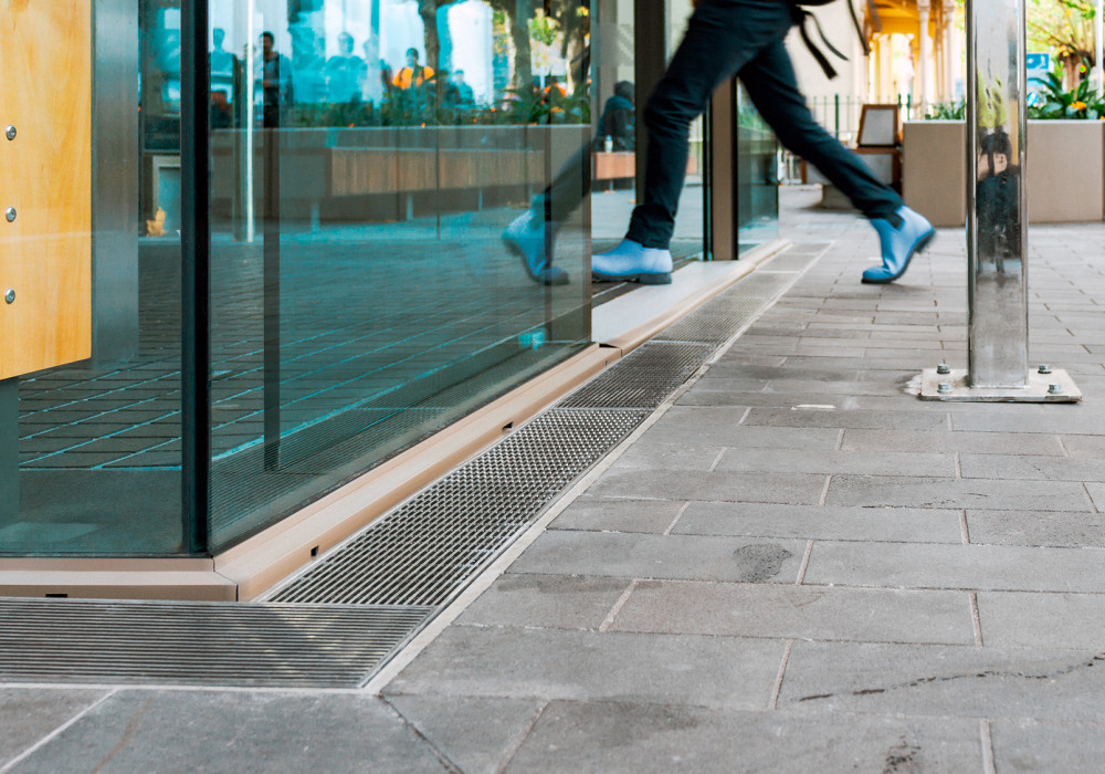 Collaborated Drainage Solutions from Roof to Threshold at Auckland University's Award-Winning B201